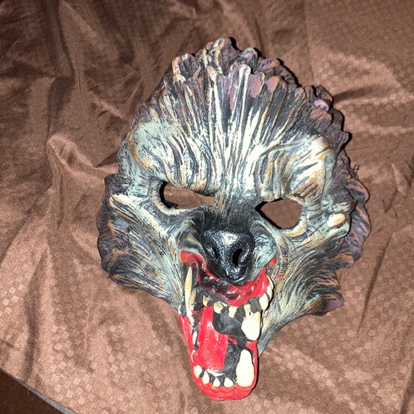 🎃Halloween 👻 mask.🎃 - Picture 2 of 11